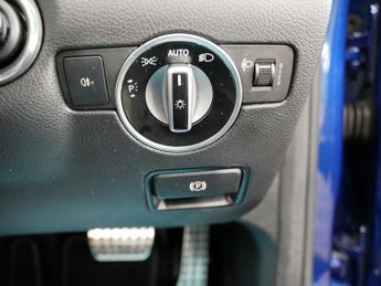 Mercedes-Benz SLC SLC200 AMG Line