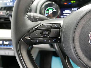 Toyota Yaris VVT-h Excel