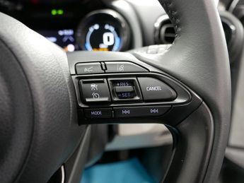 Toyota Yaris VVT-h Excel
