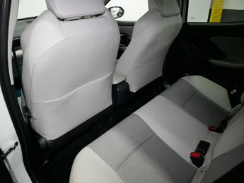 Toyota Yaris VVT-h Excel