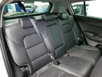 Kia Sportage T-GDi 4