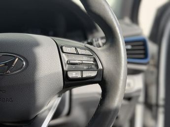 Hyundai IONIQ 1.6 h-GDi GPF Premium SE Hatchback 5dr Petrol Hybrid DCT Euro 6 