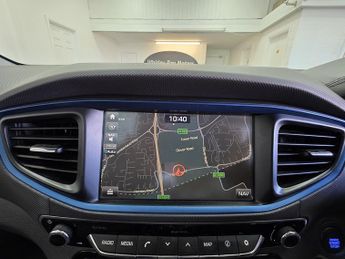 Hyundai IONIQ h-GDi Premium SE