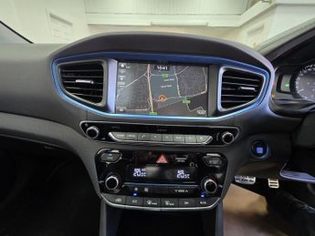 Hyundai IONIQ h-GDi Premium SE