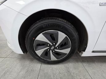 Hyundai IONIQ h-GDi Premium SE