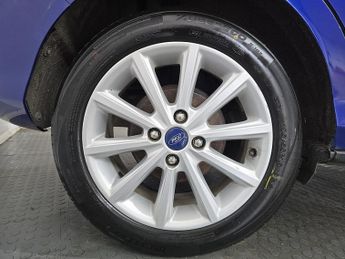 Ford B-Max Titanium