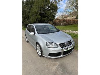 Volkswagen Golf R32