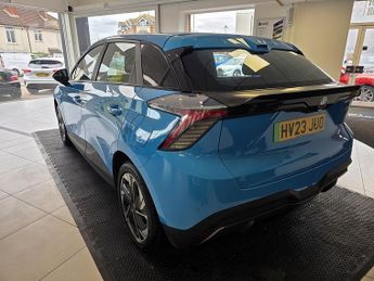 MG MG4 64kWh SE Long Range Hatchback 5dr Electric Auto (203 ps)