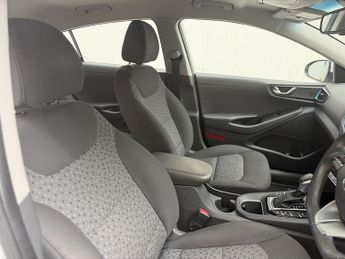 Hyundai IONIQ 1.6 h-GDi GPF 8.9kWh Premium Hatchback 5dr Petrol Plug-in Hybrid