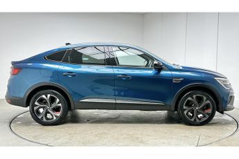 Renault Arkana E-TECH r.s. line