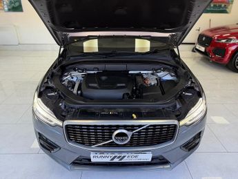 Volvo XC60 h T8 Twin Engine R-Design Pro
