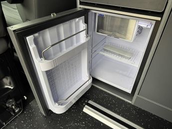 Volkswagen Campervan T6 T32 204 BiTdi DSG SWB