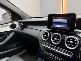 Mercedes-Benz C Class 2.1 C220d AMG Line Saloon 4dr Diesel 7G-Tronic+ Euro 6 (s/s) (17
