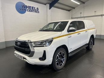 Toyota Hi Lux 2.4 D-4D Invincible Pickup Double Cab 4dr Diesel Auto 4WD Euro 6