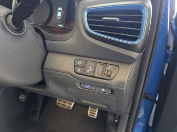 Hyundai IONIQ 1.6 h-GDi Premium SE Hatchback 5dr Petrol Hybrid DCT Euro 6 (s/s