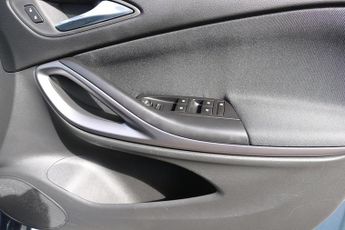 Vauxhall Astra CDTi ecoFLEX Design