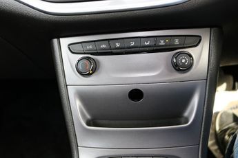 Vauxhall Astra CDTi ecoFLEX Design