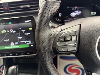 MG MG ZS T-GDI Exclusive