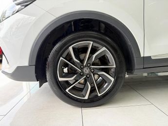 MG MG ZS T-GDI Exclusive