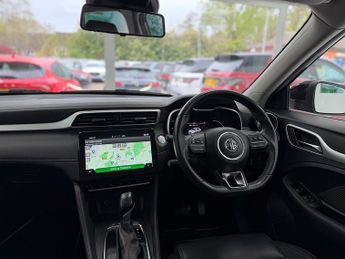 MG MG ZS T-GDI Exclusive