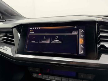 Audi Q4 e-tron Edition 1