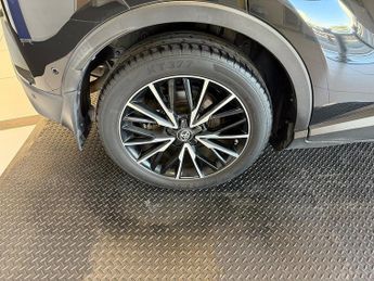 Toyota C-HR 1.8 VVT-h Excel SUV 5dr Petrol Hybrid CVT Euro 6 (s/s) (122 ps)