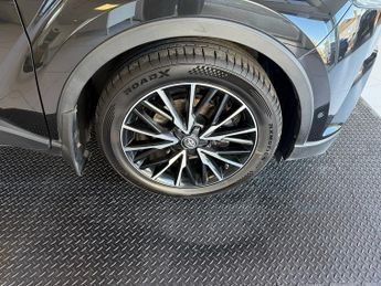 Toyota C-HR 1.8 VVT-h Excel SUV 5dr Petrol Hybrid CVT Euro 6 (s/s) (122 ps)