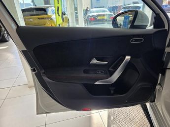 Mercedes-Benz A Class 2.0 A220d AMG Line Hatchback 5dr Diesel 8G-DCT Euro 6 (s/s) (190