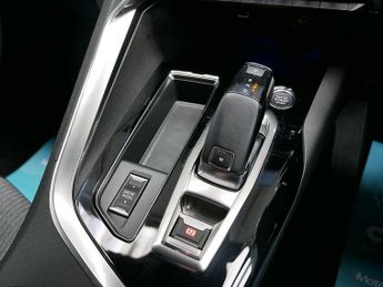 Peugeot 3008 BlueHDi Allure Premium +