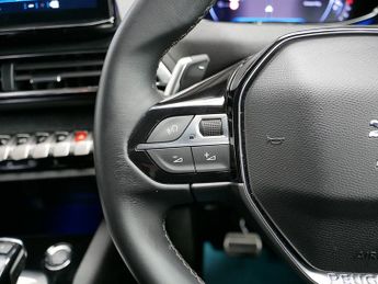 Peugeot 3008 BlueHDi Allure Premium +