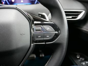 Peugeot 3008 BlueHDi Allure Premium +