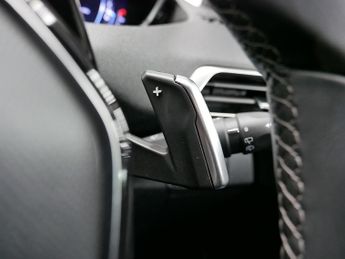 Peugeot 3008 BlueHDi Allure Premium +