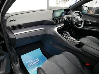 Peugeot 3008 BlueHDi Allure Premium +