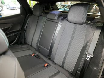 Peugeot 3008 BlueHDi Allure Premium +