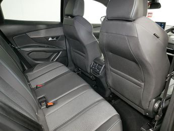 Peugeot 3008 BlueHDi Allure Premium +