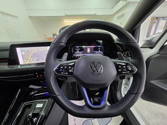 Volkswagen Golf TSI R