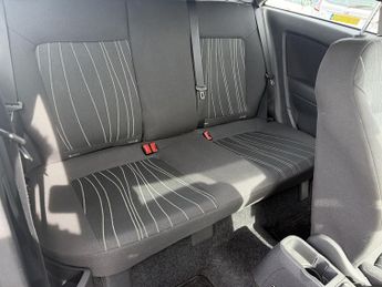Vauxhall Corsa 1.2i 16v Club Hatchback 3dr Petrol Easytronic (137 g/km, 79 bhp)