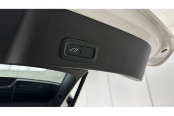 Volvo XC40 h T5 Twin Engine R-Design