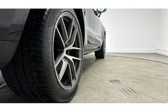 Porsche Macan T