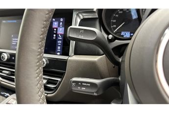 Porsche Macan T