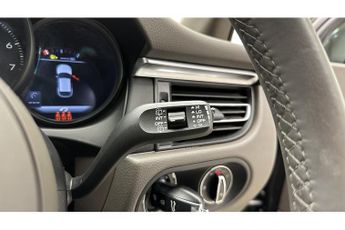 Porsche Macan T