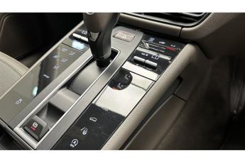 Porsche Macan T