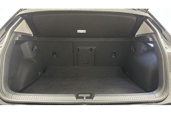 Volkswagen Golf eTSI MHEV Active
