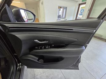 Hyundai TUCSON T-GDi MHEV SE Connect