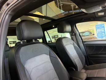 Volkswagen Tiguan TDI R-Line SUV 2.0 Automatic Diesel