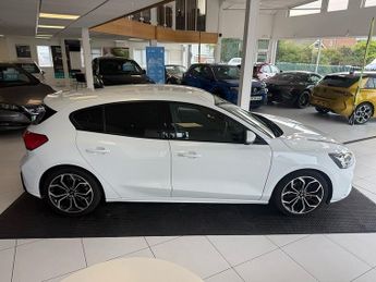 Ford Focus 1.5 EcoBlue ST-Line X Hatchback 5dr Diesel Auto Euro 6 (s/s) (12