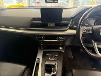 Audi Q5 2.0 TDI 40 Sport SUV 5dr Diesel S Tronic quattro Euro 6 (s/s) (1