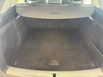 Audi Q5 2.0 TDI 40 Sport SUV 5dr Diesel S Tronic quattro Euro 6 (s/s) (1