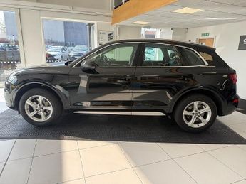 Audi Q5 2.0 TDI 40 Sport SUV 5dr Diesel S Tronic quattro Euro 6 (s/s) (1