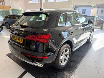 Audi Q5 2.0 TDI 40 Sport SUV 5dr Diesel S Tronic quattro Euro 6 (s/s) (1